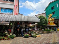 Chong Pang Garden (D27), Shop House #456921401